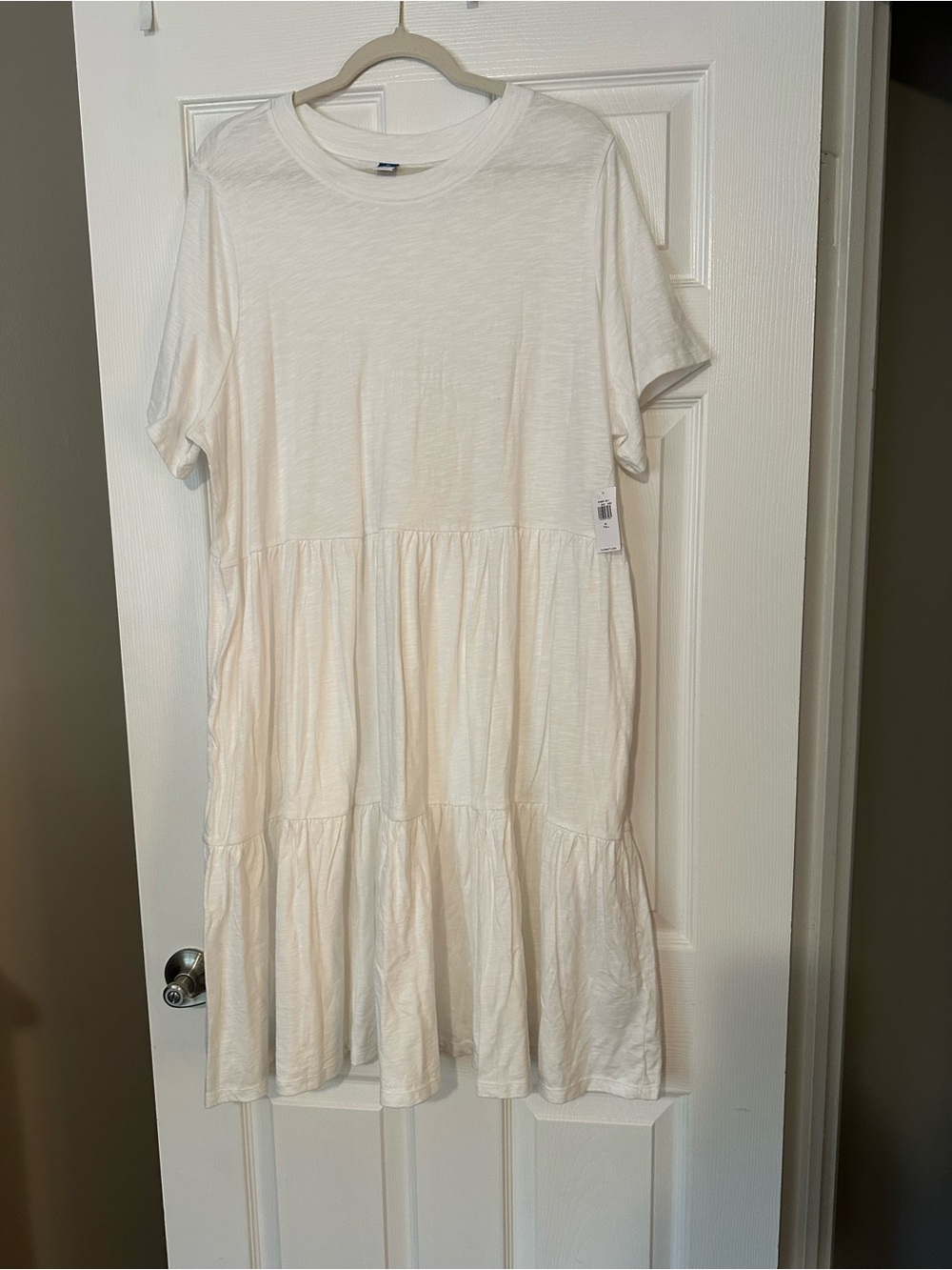 Old Navy Cream Tiered Short-Sleeve Dress